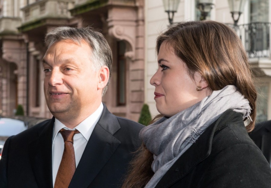 Kimondta a boldogító igent Orbán Sára is - fotón láthatjátok ki a szerencsés férj